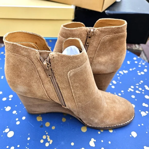 Lucky Brand LK-Yabba Oiled Suede Booties Size 10 - Picture 12 of 16